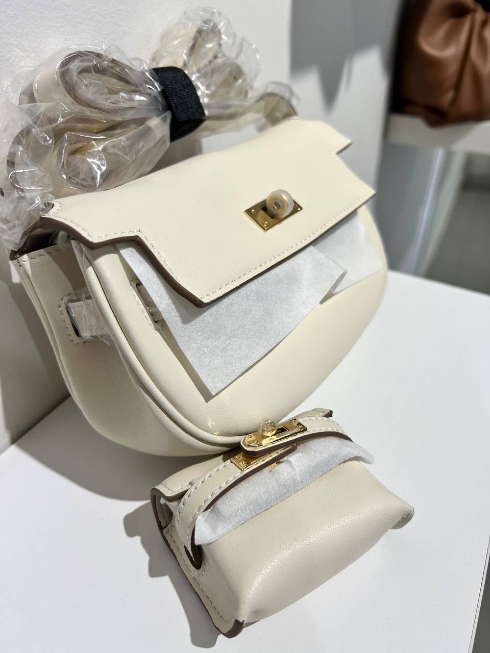 Moove Leather Crossbody – Vanilla White