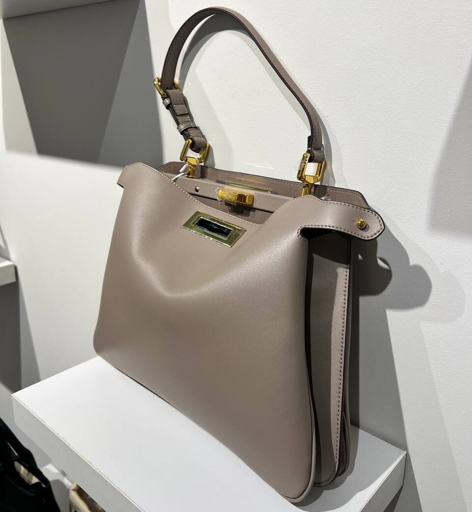 Peekaboo Leather Bag – Gray | 32 cm