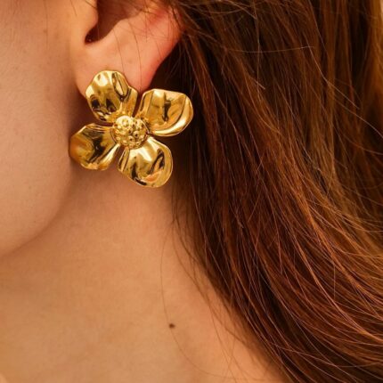 golden bloom stud earring
